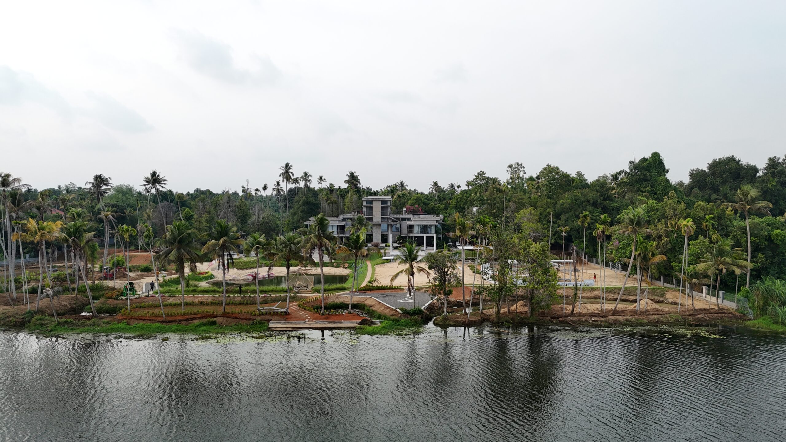 Aerial view of Sovnear estate grounds
