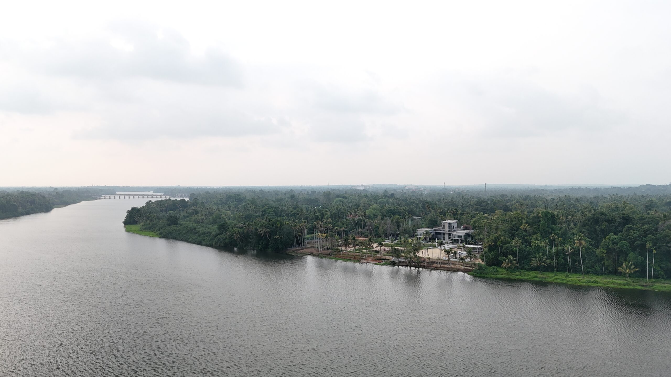 Sovnear estate aerial — river and estate